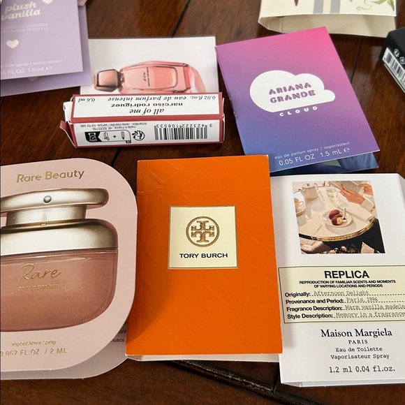 Tory Burch Assorted Sample Pack — Orange, Pink, Purple & Gold Accents - Picture 4 of 6